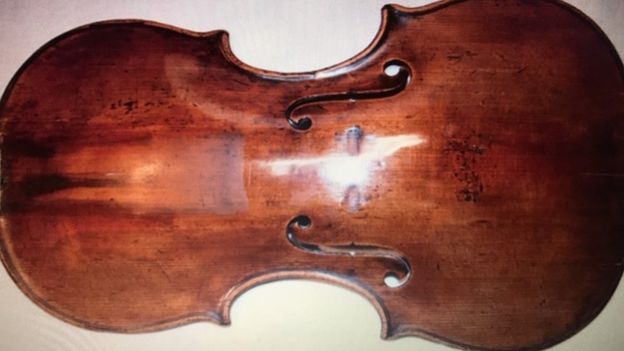 Курйози: британському музиканту повернули забуту в метро скрипку вартістю 320 тис. доларів, фото — BBC