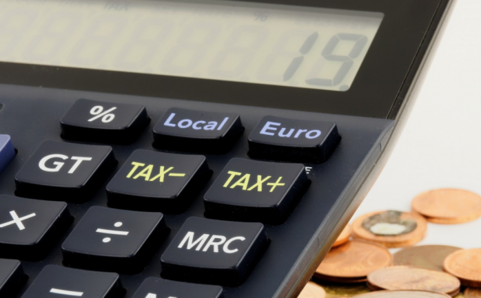  «Калькулятор» митних платежів розрахує вартість «євроблях», фото: pxhere