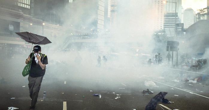Полиция Гонконга применила против протестующих огнестрельное оружие. Фото: flickr.com