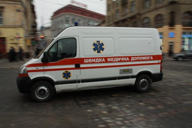 В Одессе в здании полиции обвалился потолок, пострадали два человека. Фото: tvoemisto.tv
