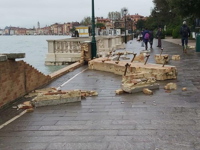 Венеція страждає від повені, фото: Луїджі Бруньяро