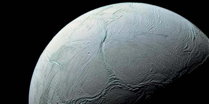 Спутник Сатурна Энцелад, фото: NASA