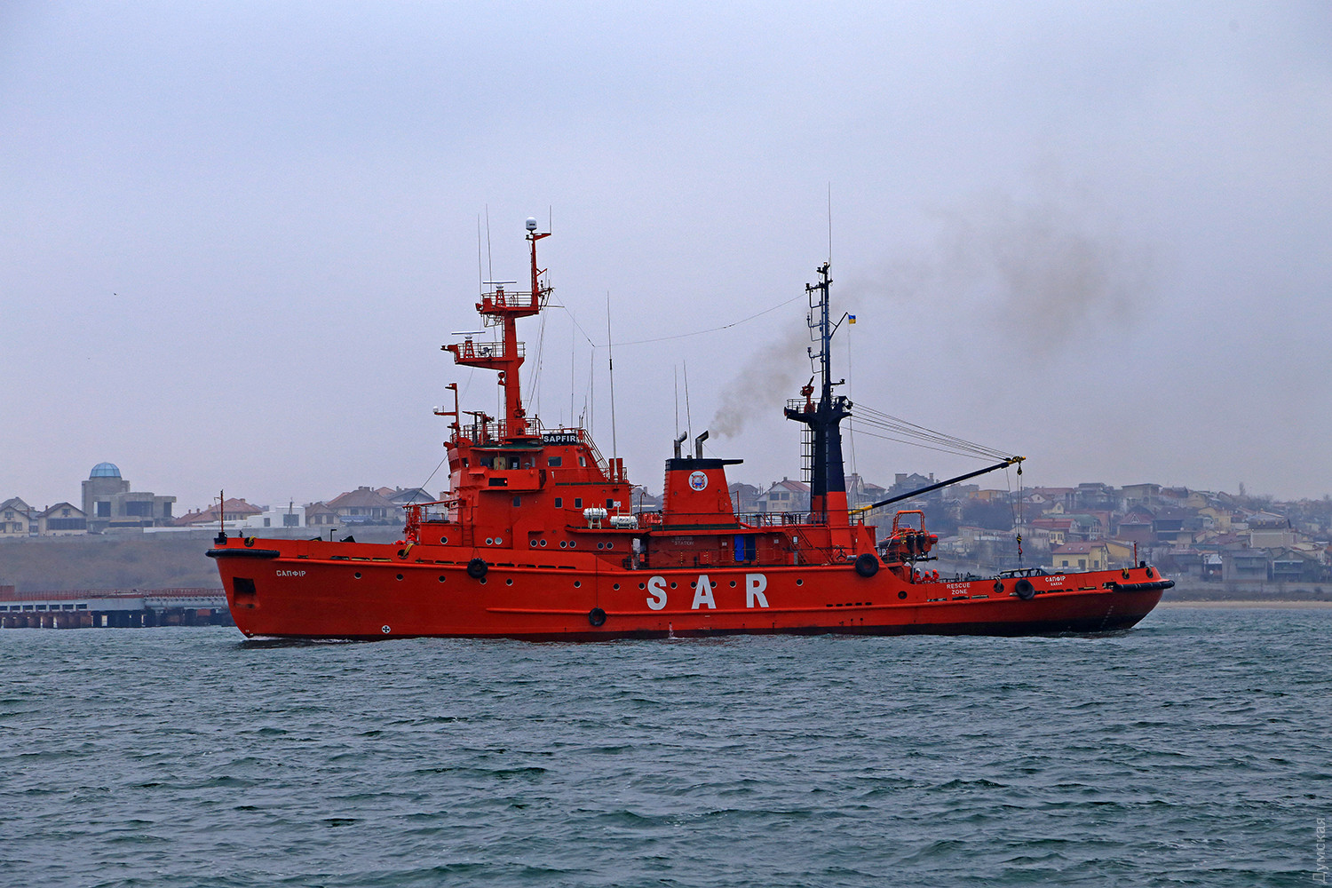 Повернення кораблів: Україна надіслала буксири за захопленими росіянами суднами, фото — "Думська"