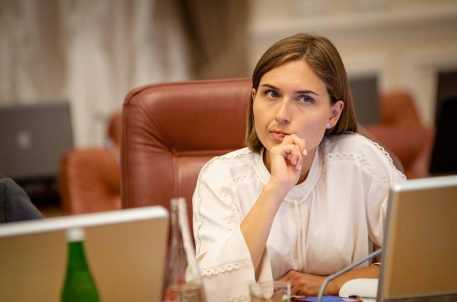 Министр образования Новосад назвала большое количество учителей проблемой, фото: Пресс-служба Кабмина Украины