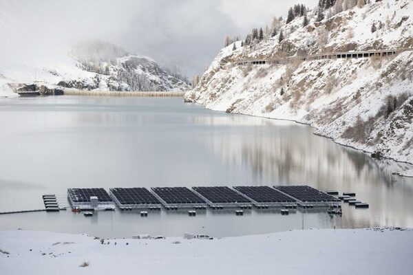 Солнечная станция в Альпах даст на 50% больше электричества, фото PV Magazine
