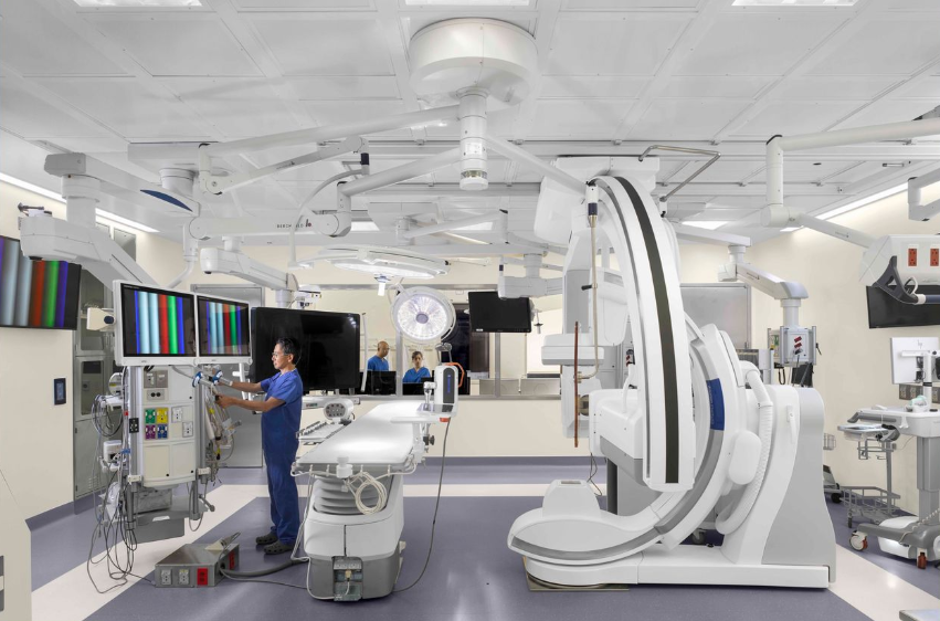 Упаковать и доставить: стэнфордская больница использует роботов для распределения таблеток больным. Фото: WSJ