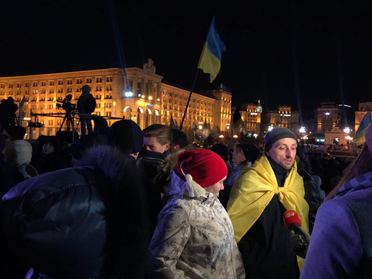 Ні капітуляції — віче на Майдані Незалежності. Фото: Ракурс