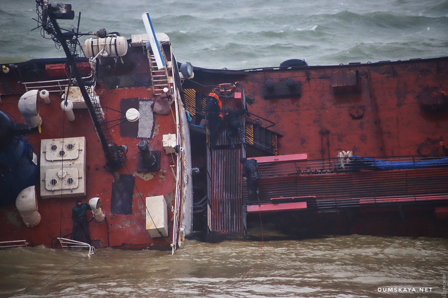 Авария танкера Delfi. Фото: «Думская»