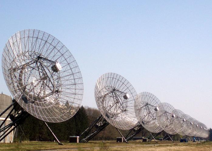 Спутники составят глобальную карту смещений коры с помощью радиотелескопов, фото: Википедия 
