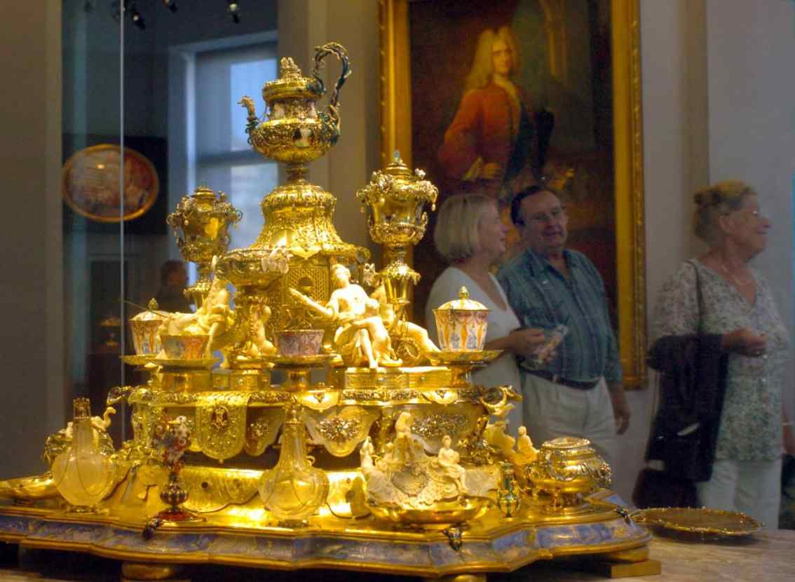 В Дрездене из музея «Зеленый свод» украли драгоценностей на миллиард евро, фото imago