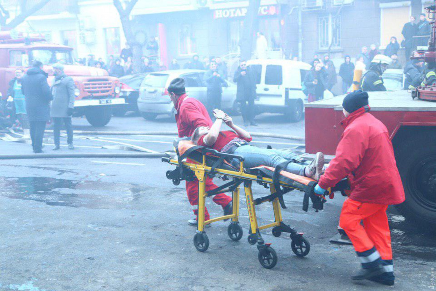 Масштабна пожежа в Одесі: в лікарні померла викладач коледжу, потраждали два десятки осіб, фото — Думська