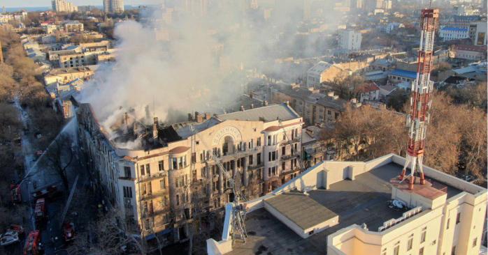 Директору сгоревшего колледжа в Одессе избрали меру пресечения. Фото: Думская