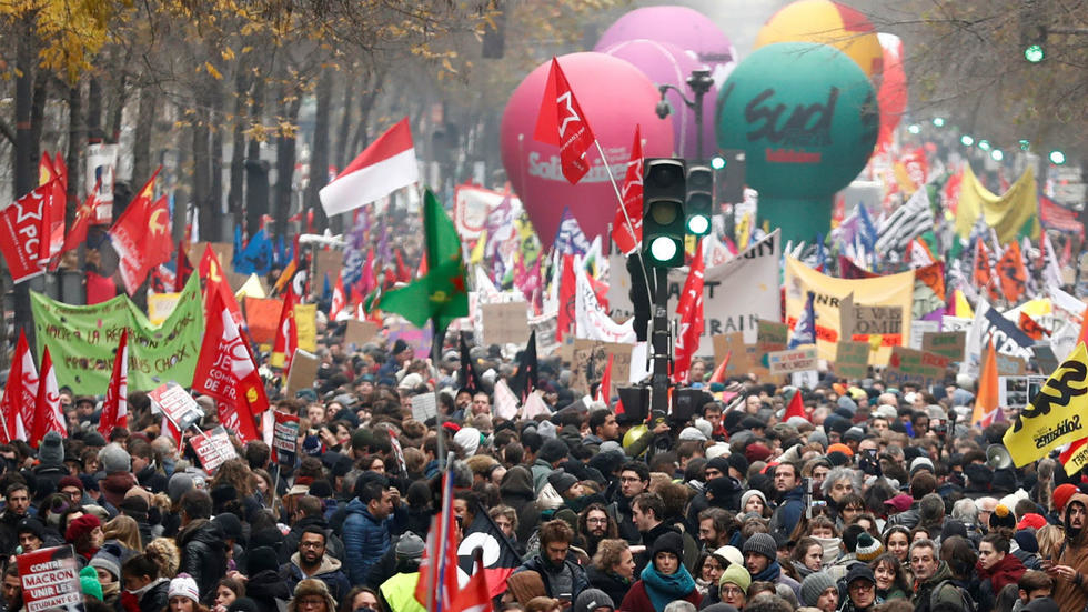 Протесты во Франции. Фото: s.yimg.com, nyt.com, bbci.co.uk, france24.com, static.ft.lk