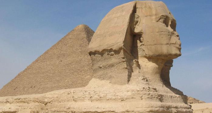 У Єгипті археологи знайшли невелику статую сфінкса, фото: pexels 