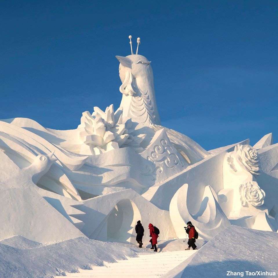 Такі снігові скульптури щороку вражають відвідувачів. Фото: Xinhua