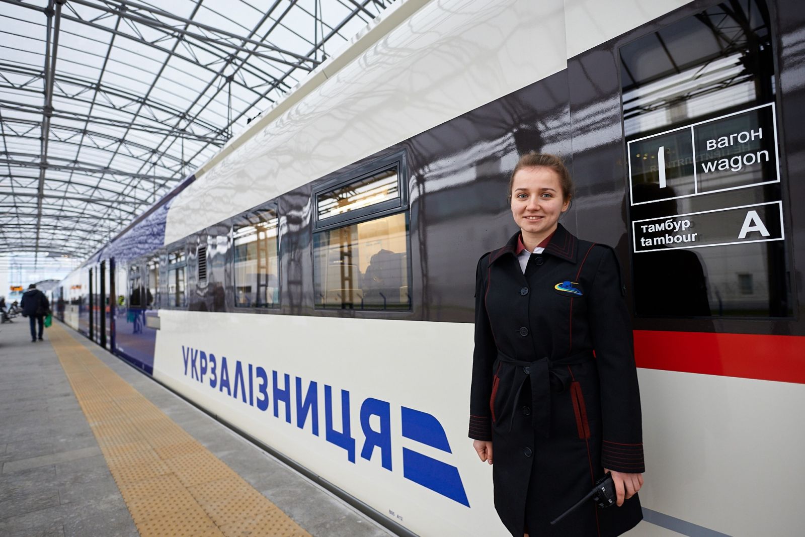 Авиаэкспресс "Киев — Борисполь" будет обслуживать новый украинский поезд, фото — "Укрзализныця"