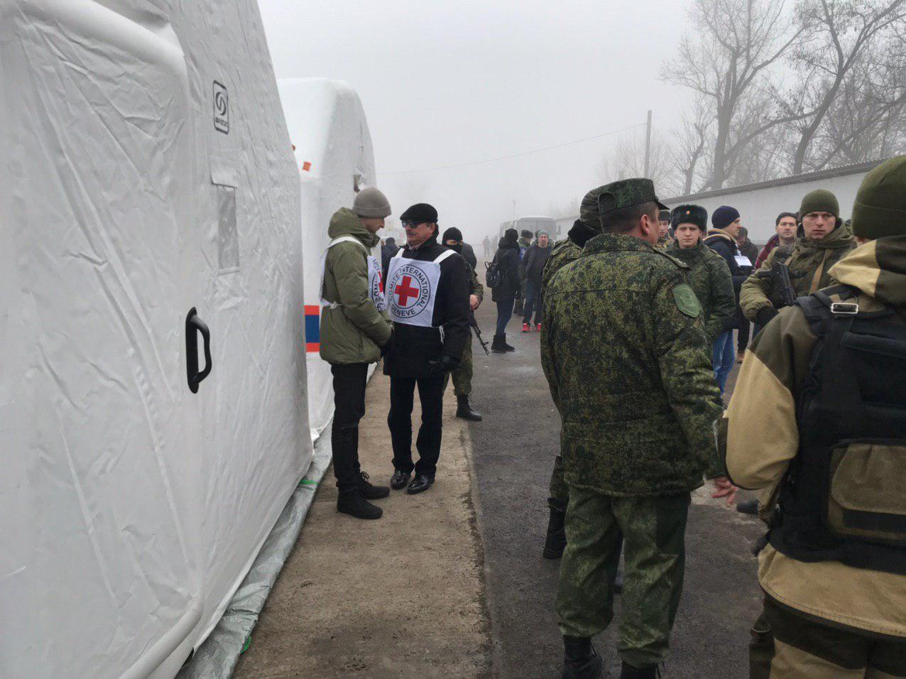 Обмен пленными: 20 боевиков отказались возвращаться в ДНР, фото: realdoc