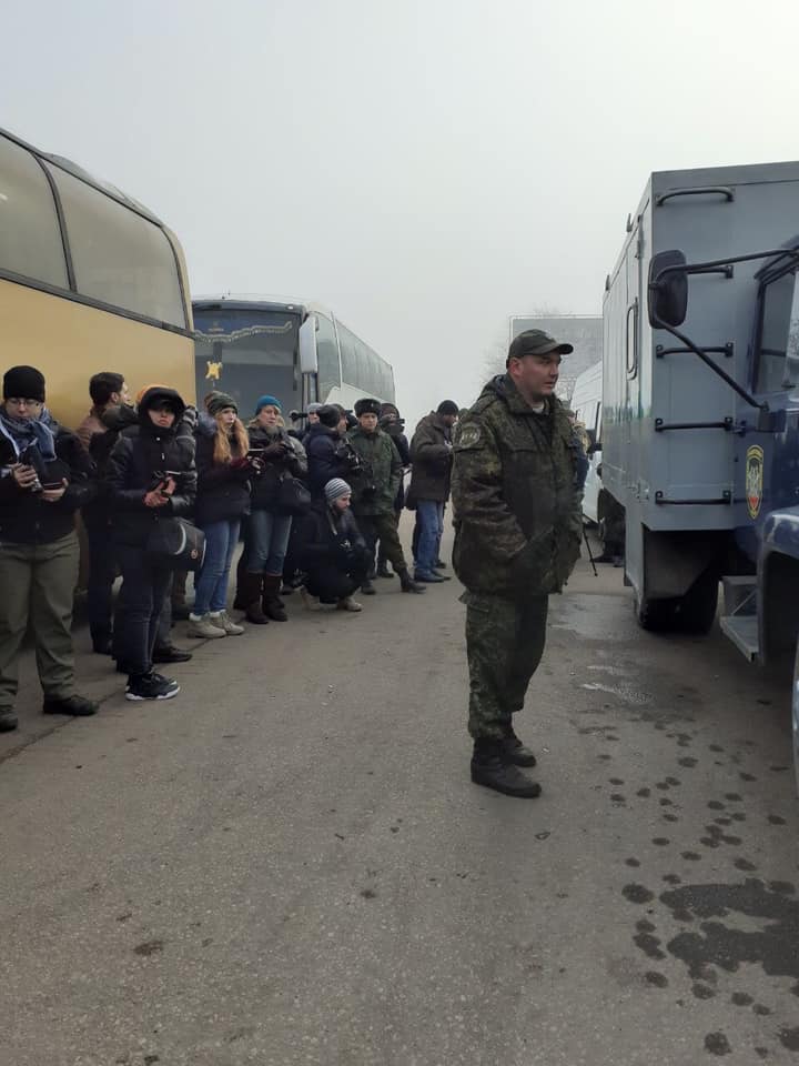 Обмін на Донбасі: з’явилися фото осіб, яких передали Києву та фейковим ДНР-ЛНР, фото — Офіс президента