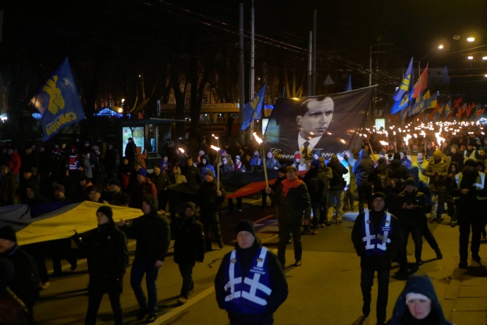 День народження Бандери у Києві відзначили смолоскипною ходою, фото — УП
