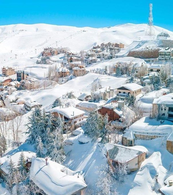 Зима у Лівані: сонячну країну замело метровими кучугурами / Фото: Фейсбук, Твіттер