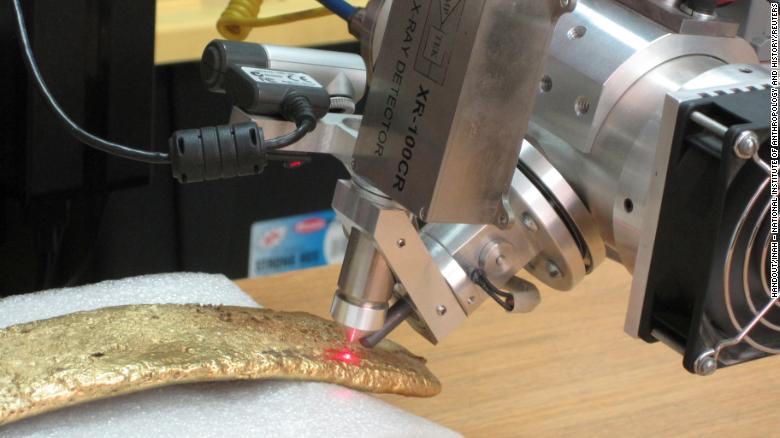 Скарб ацтеків: вчені розкрили таємницю знайденого в Мексиці гігантського злитка золота / Фото: CNN