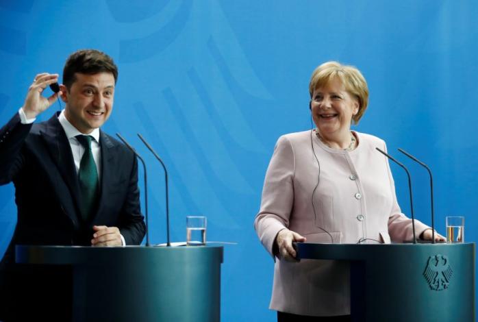 Меркель і Зеленський обговорили формування списків нового обміну, фото — "Рубрика"