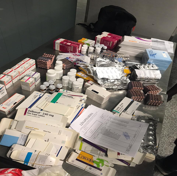 На борту рейса «Анкара-Киев» нашли фальсифицированные лекарства для онкобольных, фото: Офис генпрокурора