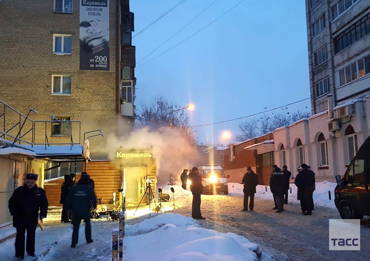 Аварія в Росії: у Пермі в окропі зварилися мешканці хостелу, у якому прорвало трубу, фото — ТАСС