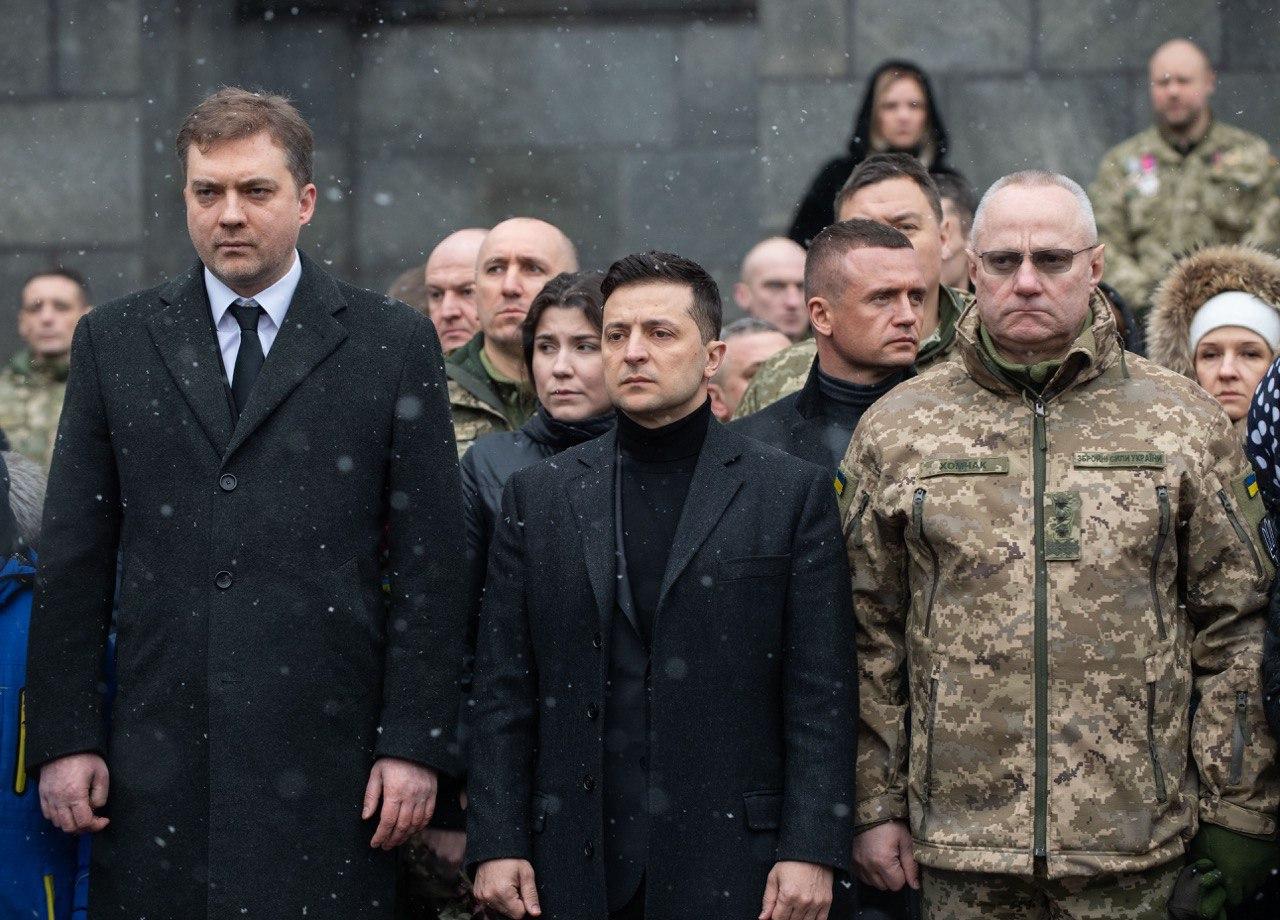 Вшанування захисників Донецького аеропорту. Фото: Офіс президента