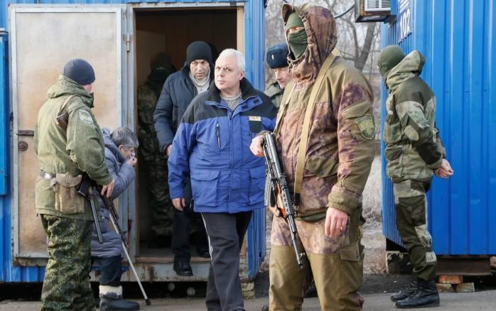 Обмін полоненими: назвао імена тих, кого Україна віддала бойовикам, фото: Офіс президента 