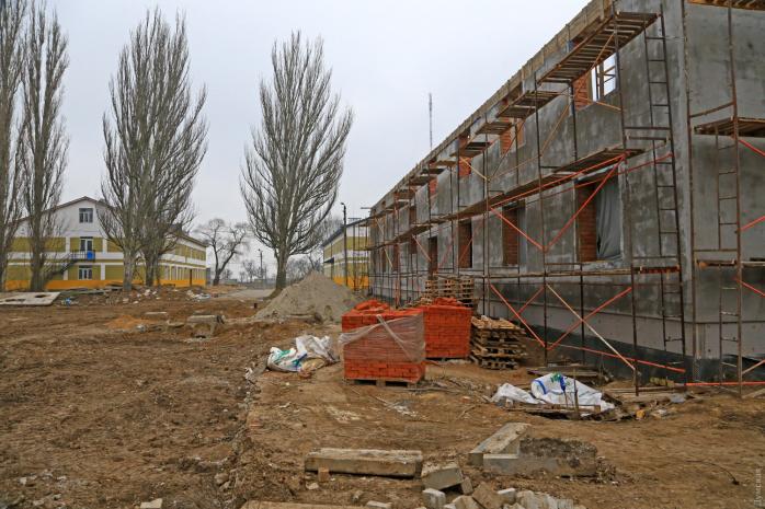 Общежития для военных: прокуратура открыла дела относительно строительства казарм в Одесской области, фото — "Думская"