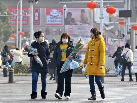 Коронавирус в Китае: эпицентр распространения блокировали, в Ухане остановили транспорт, фото — "Факты"