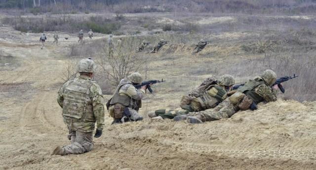 «Тиша» на Донбасі: бойовики вбили українського військового, фото: U.S. Army 