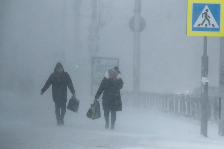 Сніг у Барнаулі. Фото: «Алтайская правда», ТВ Центр