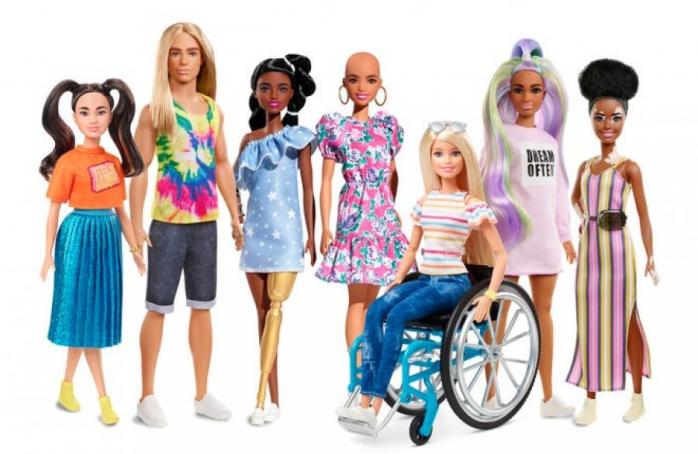 В продаже появятся Барби с изъянами. Фото: Mattel
