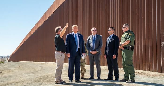 Стена Трампа на границе с Мексикой. Фото: nationalmemo