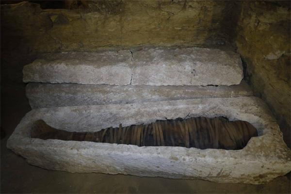 В Египте обнаружили 16 древних гробниц, фото: Ahram online