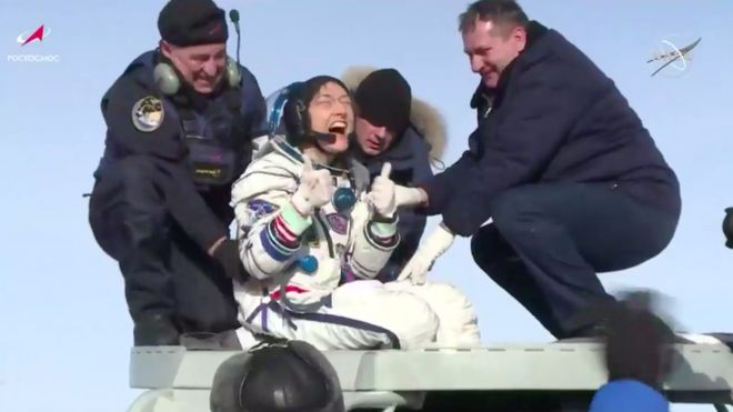 Самый длительный полет среди женщин в космосе: астронавт NASA приземлился в Казахстане, фото: NASA