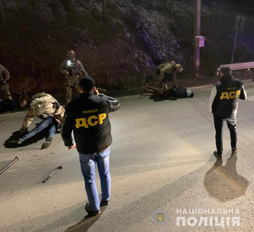 На Закарпатье задержана преступная группировка. Фото: Нацполиция