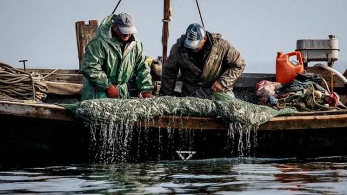 Открыто уголовное производство по факту задержания украинских рыбаков в Азовском море. Фото: Вся власть