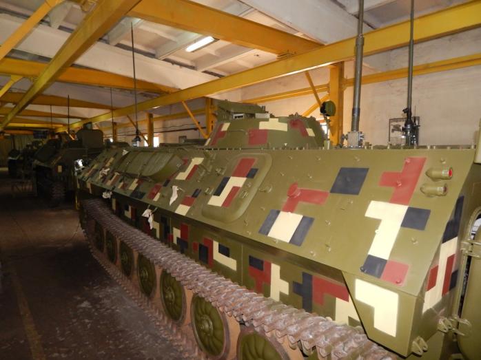 Зброя для ЗСУ: Заміна радіозв’язку на українській бронетехніці зменшила її вагу на 1,5 т, фото — "Армія-інформ"