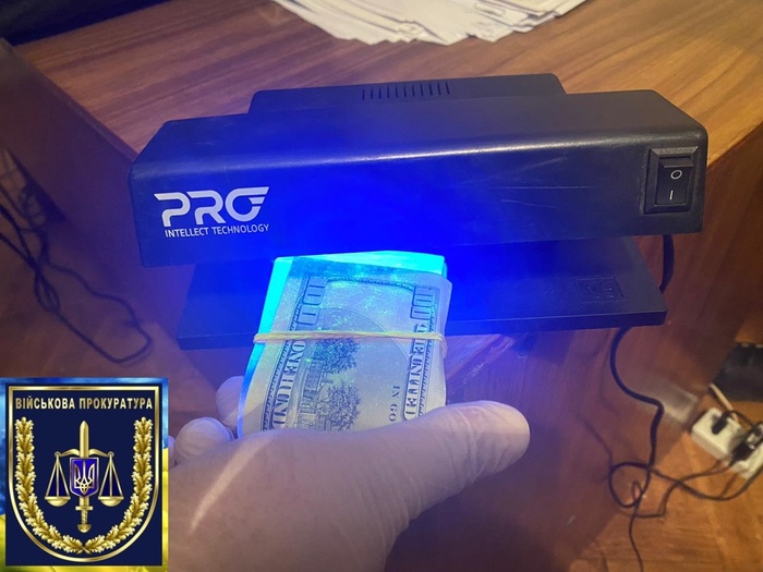 Затримання директора Шосткинського казенного заводу «Зірка». Фото: Військова прокуратура