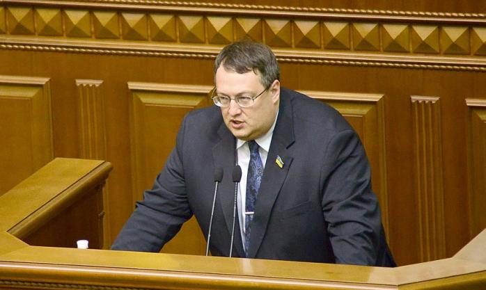 Антон Геращенко на посту заместителя и советника Авакова заработал свыше 370 тыс. грн