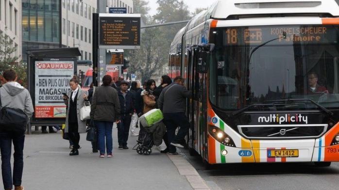 Экология: общественный транспорт Люксембурга станет бесплатным, чтобы уменьшить выбросы в атмосферу, фото — Телеграм-канал "Карточный домик"
