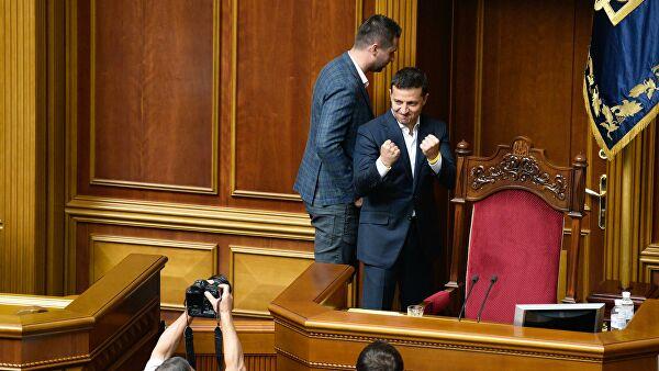 Зеленский созывает внеочередное заседание Верховной Рады. Фото: РИА Новости