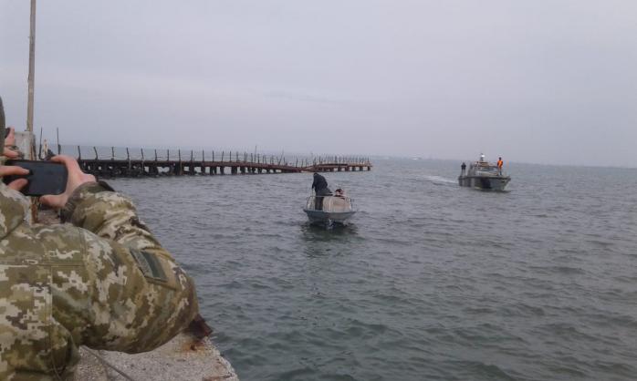 Затримані рибалки повернулися на материкову Україну. Фото: Держприкордонслужба