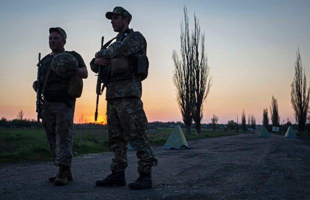 Война на Донбассе: журналист объяснил активизацию боевиков пассивностью разведки ВСУ, фото — Dyvys-инфо