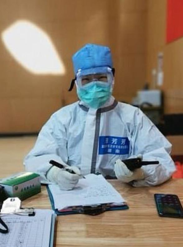 У Китаї медсестра попросила владу знайти їй хлопця за боротьбу з коронавірусом. Фото: Unilad