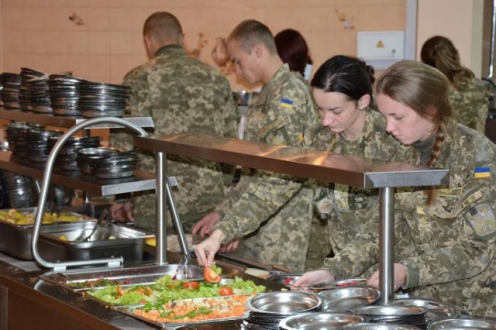 Всі бойові частини ЗСУ перейшли на нову систему харчування. Фото: Міноборони