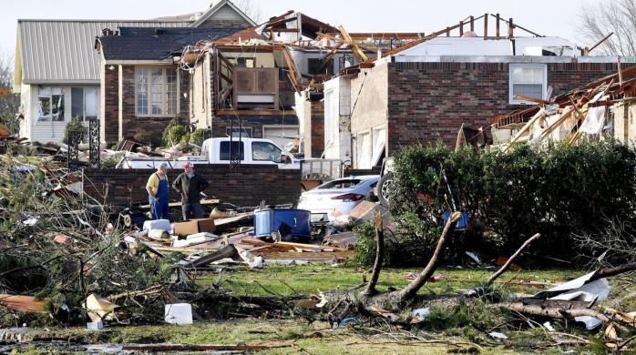 Торнадо в США убил 25 человек, среди которых 18 детей, фото - Fox